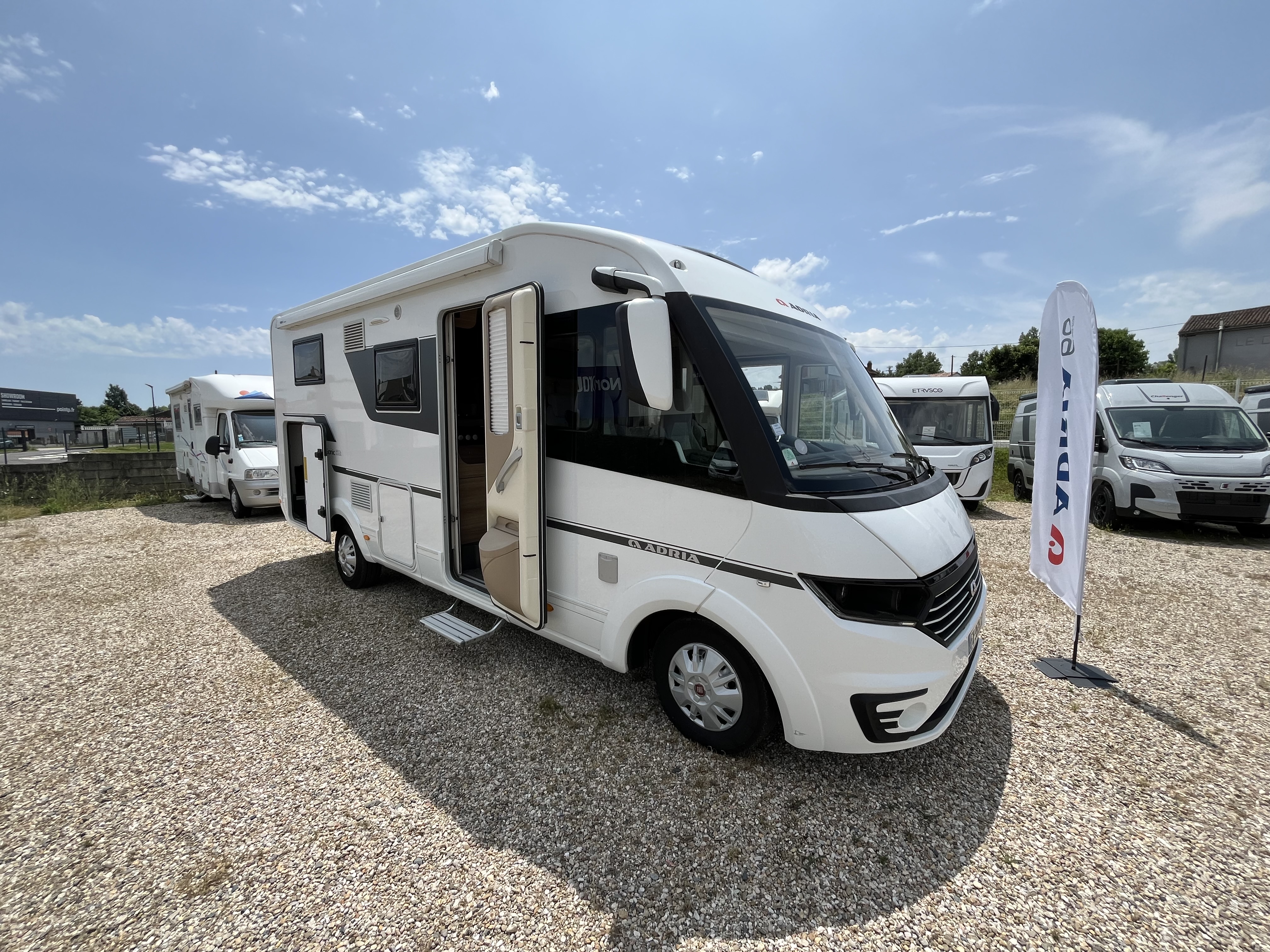 ADRIA SONIC AXESS 600 SL