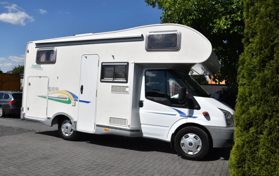 Ford CHAUSSON FLASH
