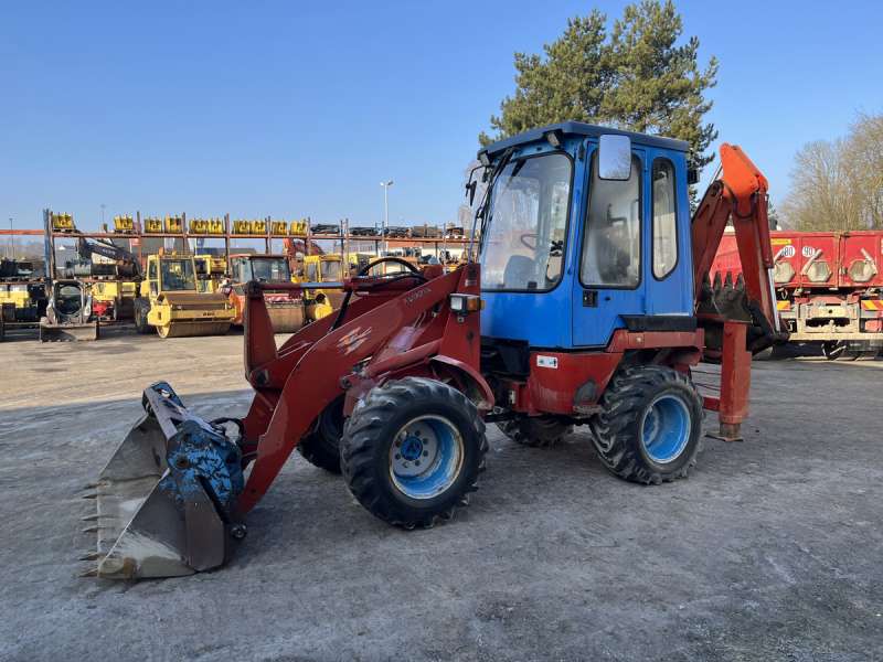 TRACTOPELLE KUBOTA R520